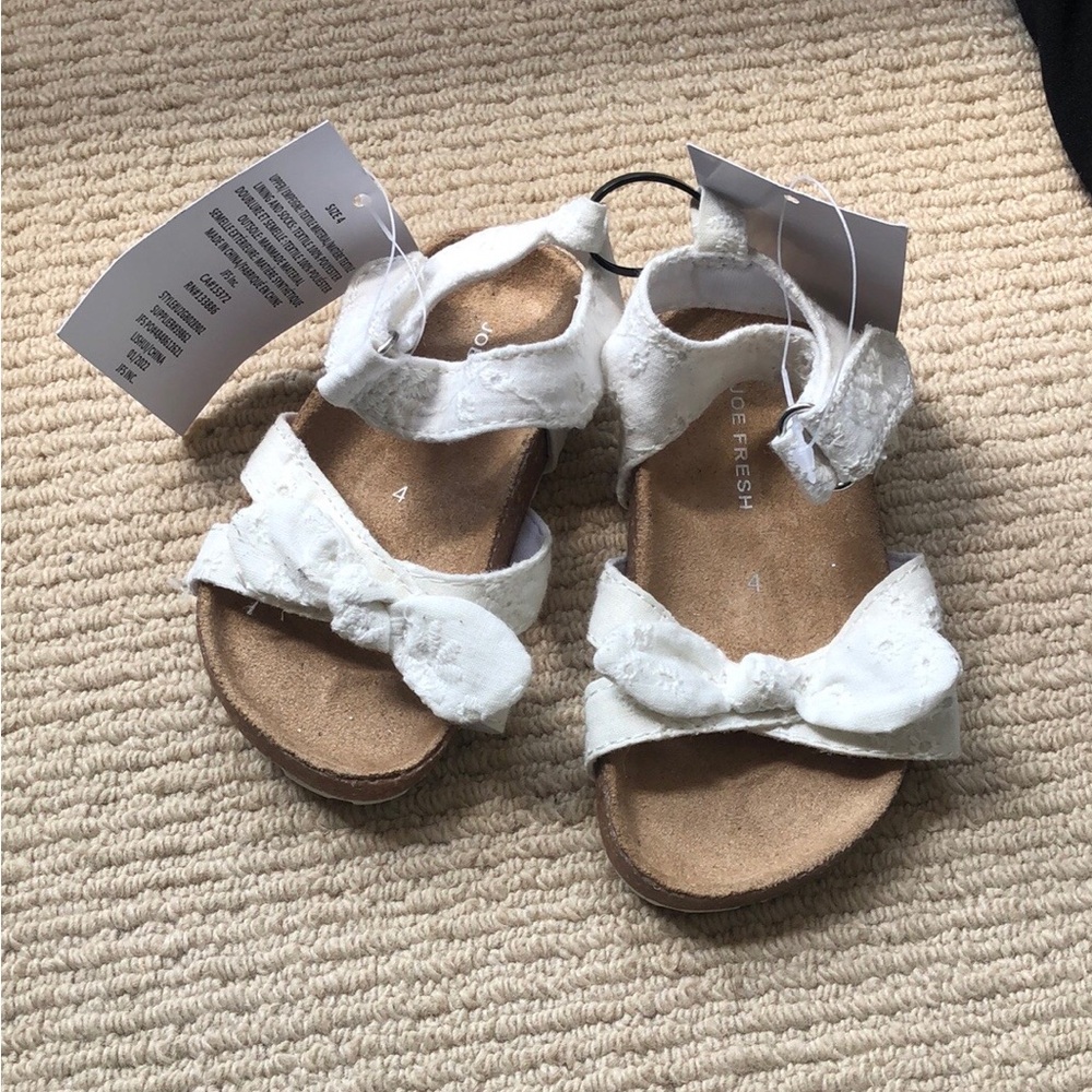 NWT - White Summer Sandal- Size 4